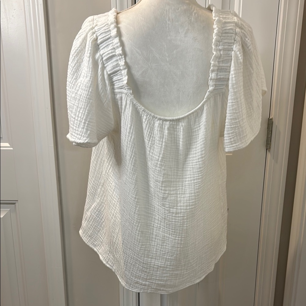 Beachlunchlounge White Smocked Blouse Relaxed Fit Size Medium - Picture 5 of 9